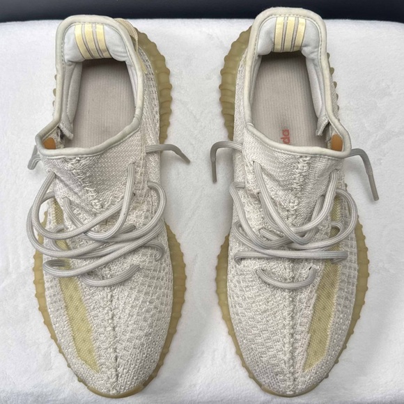 Yeezy Boost 350 V2 'Light' – Size 10.5M – UV Color Shift Reflective! - Picture 4 of 11